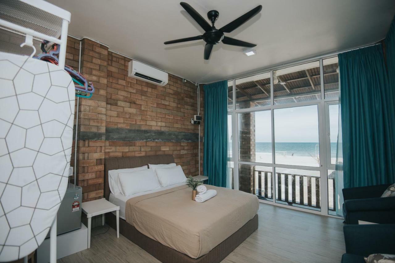 Ombak Deru Lodge Marang Exterior foto